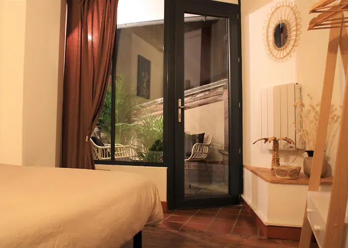 Authentique & Agreable Maison Apartment Auch